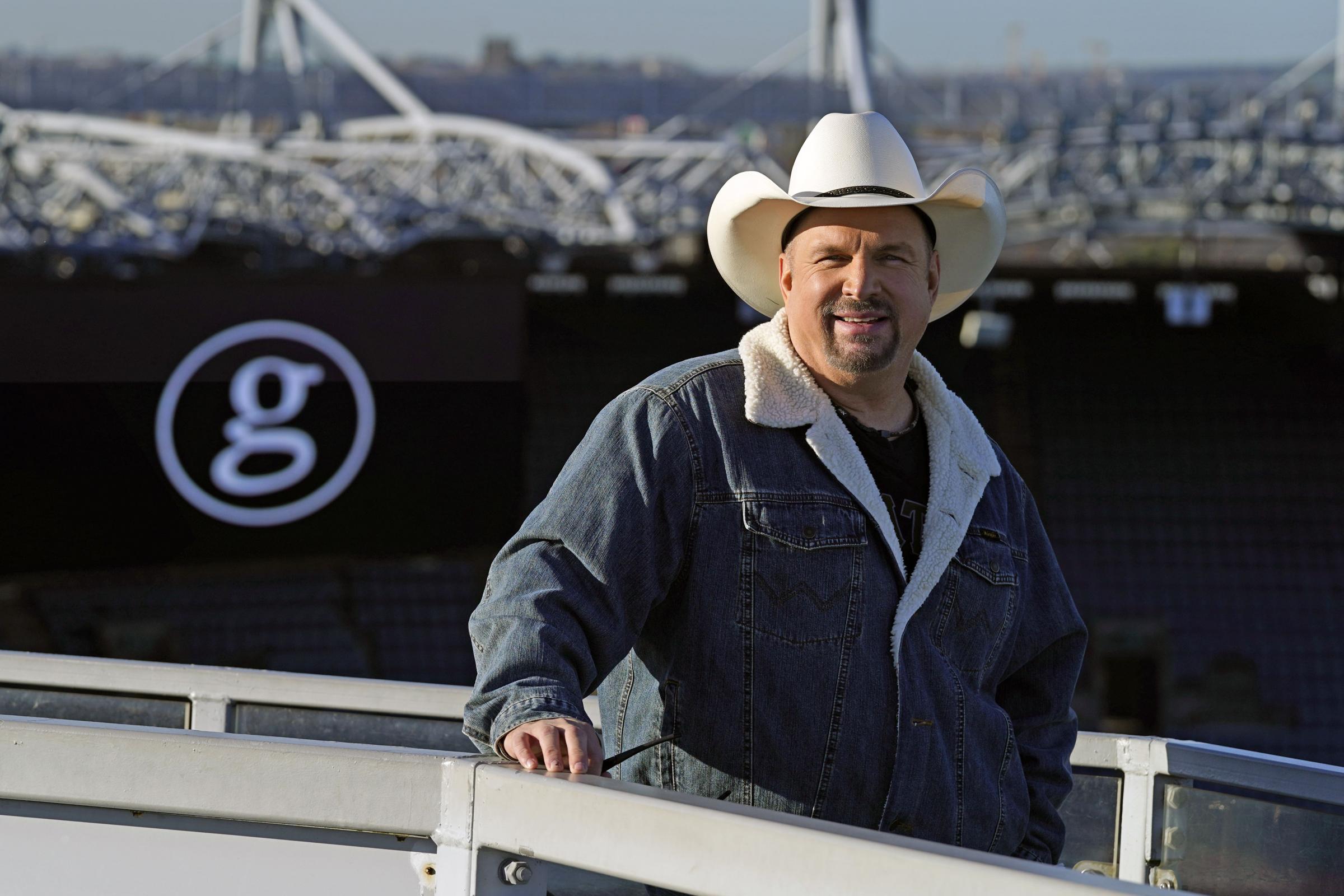 Garth Brooks hails 'unbelievable' news of five Croke Park gigs - Vimarsana News